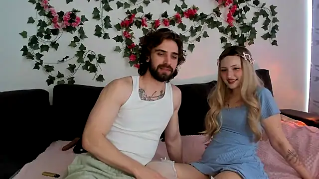 Snapshot of Stacy_Liam chatting on March 2026 06:21:01 AM Stacy Liam online show from March 2026 06:21:01 AM