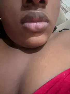 amorasecy online show from May 2026 11:37:01 AM
