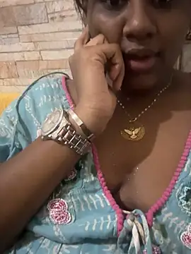 amorasecy online show from June 2026 08:14:01 PM