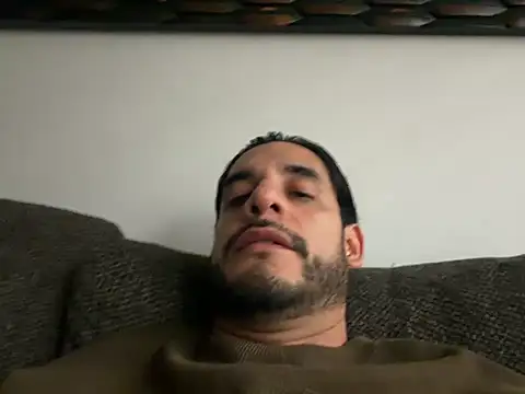 sexyloverscouple online show from May 2026 01:43:02 PM