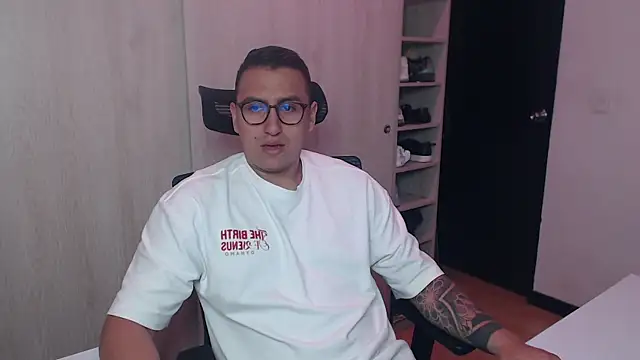 DanteVesper online show from April 2026 04:01:01 AM