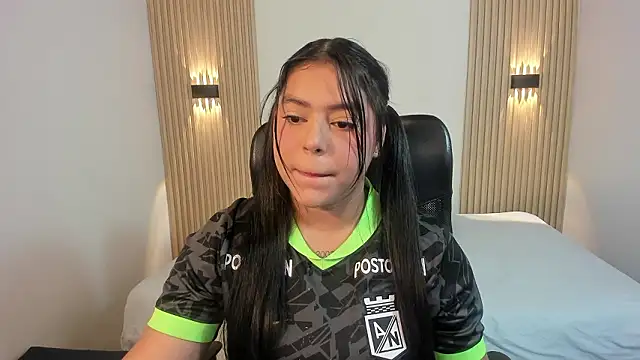 CelesteMoon5 online show from January 2026 08:01:02 PM