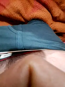 Snapshot of slimplayboy chatting on December 2025 07:43:02 PM slimplayboy online show from December 2025 07:43:02 PM