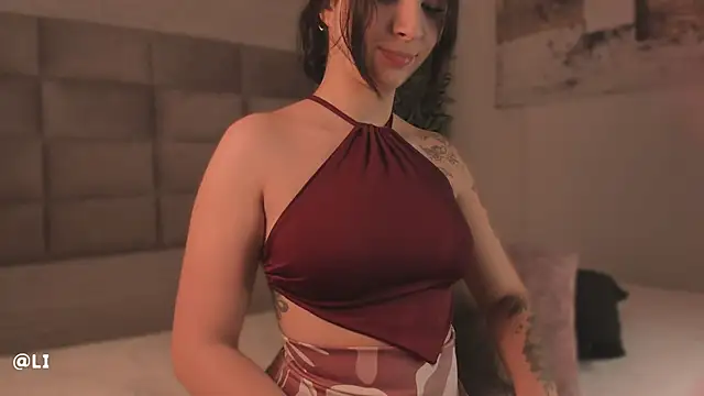 Lilith Sage  online show from April 2026 07:53:01 PM