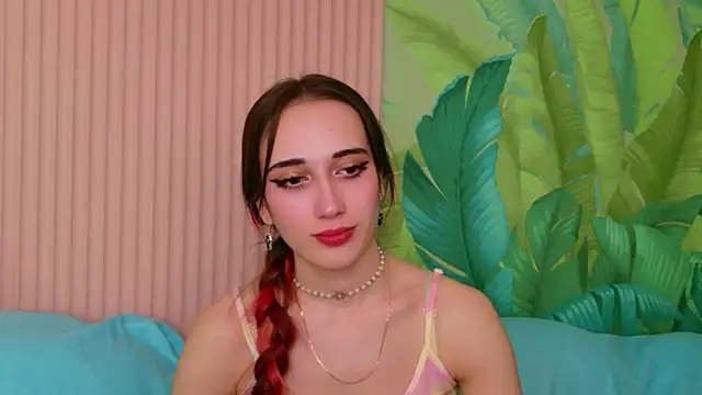 Snapshot of Gretta_Lane chatting on April 2026 01:38:02 PM Gretta Lane online show from April 2026 01:38:02 PM
