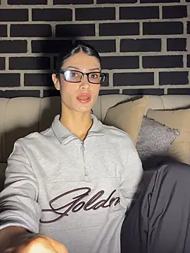 Godsfavorite19 online show from February 2026 02:05:02 AM