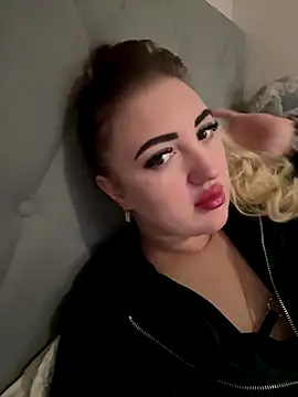 Snapshot of merabel1995 chatting on January 2026 09:55:02 AM merabel1995 online show from January 2026 09:55:02 AM