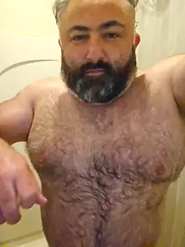 MacGuyver20 online show from February 2026 03:46:02 AM