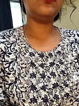 Deshi bhabhi143 online show from February 2026 06:28:01 AM