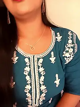 Deshi bhabhi143 online show from May 2026 05:45:01 AM
