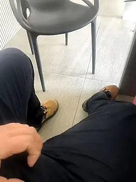 cyclops86 online show from December 2025 12:23:02 PM