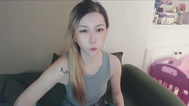 whitecat13 online show from July 2026 01:35:02 PM