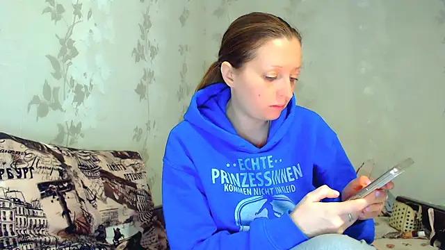 CrystallAngel online show from February 2026 04:43:01 PM