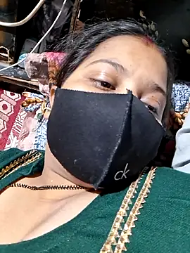 Snapshot of Radhacpl9528 chatting on January 2026 04:00:02 PM Radhacpl9528 online show from January 2026 04:00:02 PM