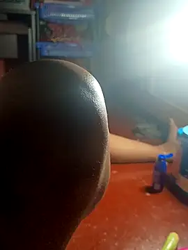 Hot-Angale online show from May 2026 07:00:02 PM