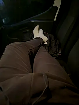 loujackk online show from December 2025 04:26:01 PM