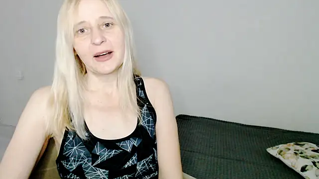 MiLenaMilf online show from February 2025 03:43:02 AM