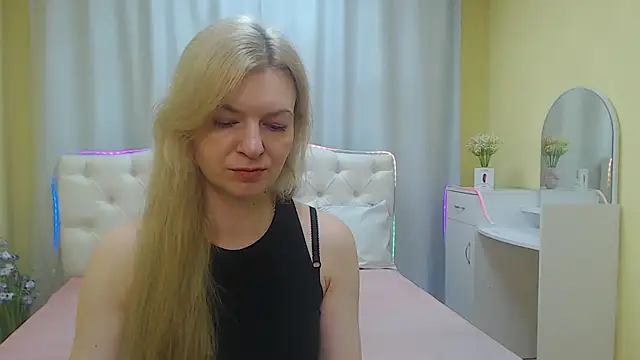 Snapshot of MelissaTyler chatting on May 2026 05:24:01 AM MelissaTyler online show from May 2026 05:24:01 AM