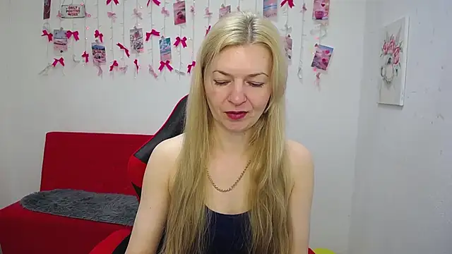 Snapshot of MelissaTyler chatting on May 2026 05:12:01 AM MelissaTyler online show from May 2026 05:12:01 AM