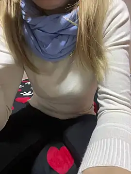 SexyMamiVee online show from January 2026 12:00:01 PM