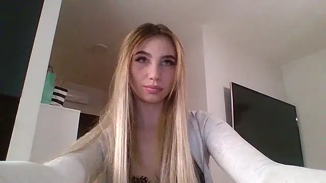 Snapshot of TeenLily chatting on February 2026 08:38:01 PM TeenLily online show from February 2026 08:38:01 PM