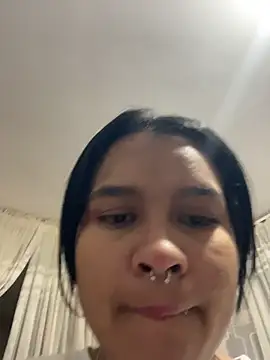 Chloe cortes online show from May 2026 05:35:01 AM
