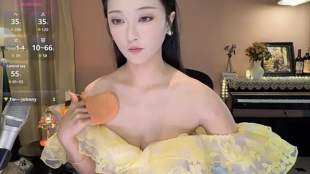 Molly00- online show from April 2026 07:41:01 AM