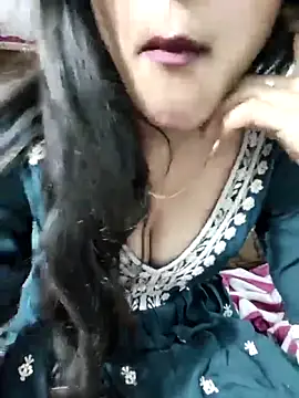 Yours-Zeenat online show from March 2026 06:25:01 PM