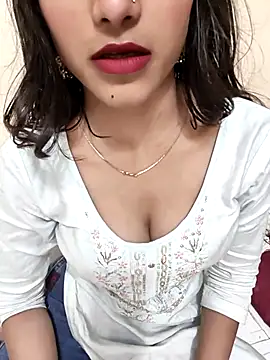 Snapshot of Yours-Zeenat chatting on April 2026 07:40:02 PM Yours-Zeenat online show from April 2026 07:40:02 PM