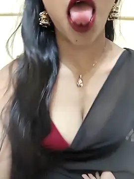 Snapshot of Yours-Zeenat chatting on May 2026 07:30:02 PM Yours-Zeenat online show from May 2026 07:30:02 PM
