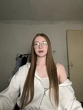 Eseniya  online show from January 2026 10:19:01 AM