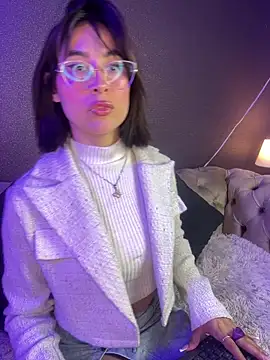 luna gv online show from March 2026 10:30:01 AM