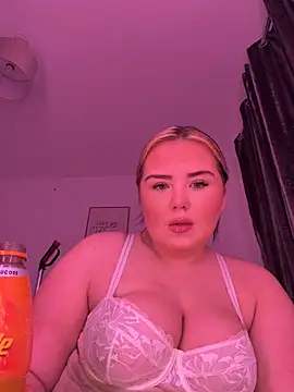 KatieCeexx online show from January 2026 10:24:01 PM