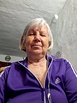KlaudiaDarling online show from April 2026 01:57:02 PM