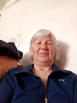 KlaudiaDarling online show from May 2026 10:31:02 AM