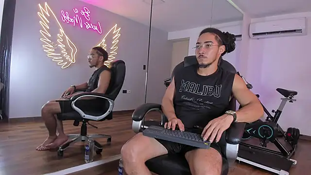 Maximo Zahir online show from February 2026 03:11:02 AM