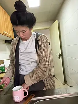 Qidandan778 online show from April 2026 11:13:02 PM