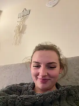 Snapshot of Lola-rosexx chatting on February 2026 10:52:02 PM Lola-rosexx online show from February 2026 10:52:02 PM