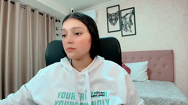 littlemolly walcott online show from March 2026 02:05:02 AM