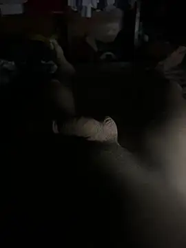 Branquelohot online show from December 2025 06:00:01 AM