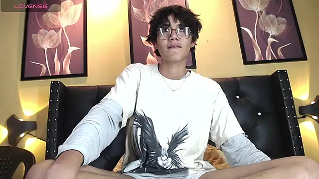 Derenn  online show from February 2026 04:44:01 AM