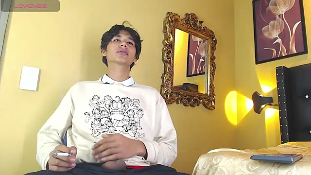 Derenn  online show from February 2026 11:52:02 PM