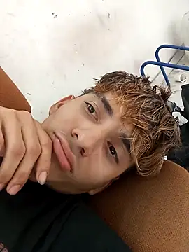 Snapshot of Andy_Kein chatting on March 2026 06:35:02 PM Andy Kein online show from March 2026 06:35:02 PM