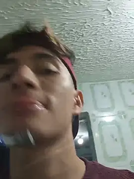 Snapshot of Andy_Kein chatting on May 2026 11:02:02 PM Andy Kein online show from May 2026 11:02:02 PM