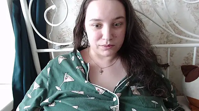 Snapshot of AmazingAllice chatting on February 2026 01:15:01 PM AmazingAllice online show from February 2026 01:15:01 PM