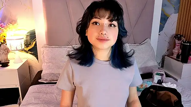 Sienna Desiree online show from June 2026 10:35:01 AM