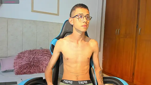 asher lux online show from January 2026 08:56:01 PM