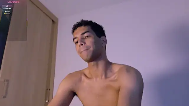 Pikashu7u7 online show from March 2026 03:01:01 AM