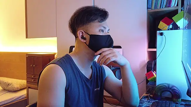 OnlyHand9x online show from May 2026 06:49:02 PM