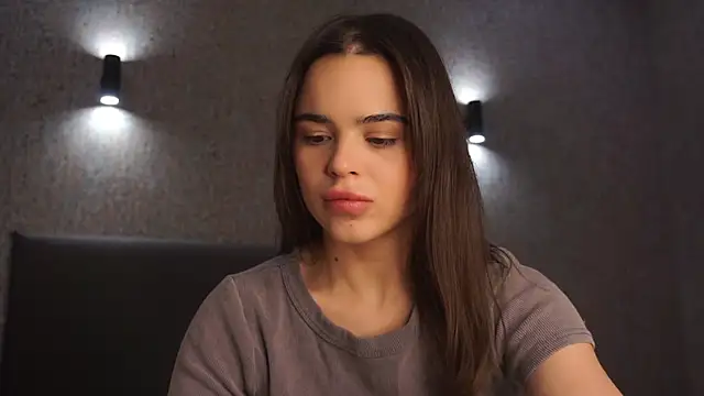 Snapshot of linclars chatting on February 2026 01:45:02 PM linclars online show from February 2026 01:45:02 PM